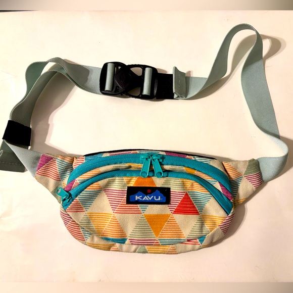 Kavu canvas spectator trislice fanny pack, 2 pockets double zipper. - Picture 1 of 7